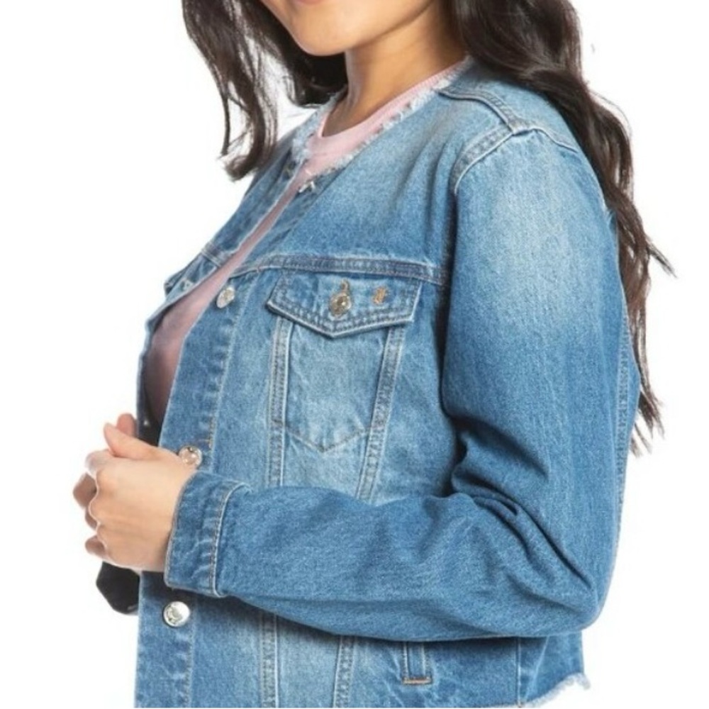 JUICY COUTURE BIG BLING RAW
COLLAR denim jacket - Picture 3 of 9